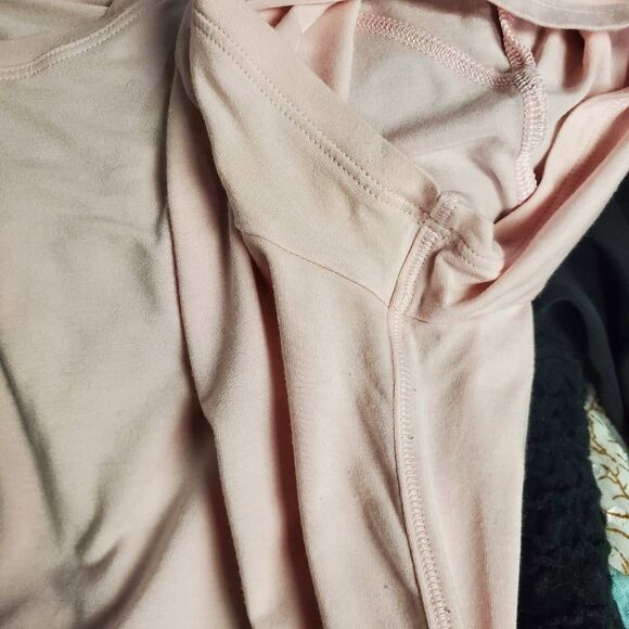 Lululemon Women’s Back Split Tie Hem Tee Light Pink Size 6 - Picture 6 of 8